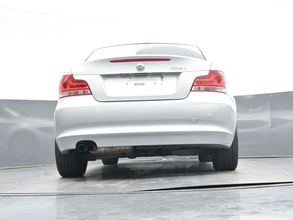 Used 2012 Silver BMW 128i image 32