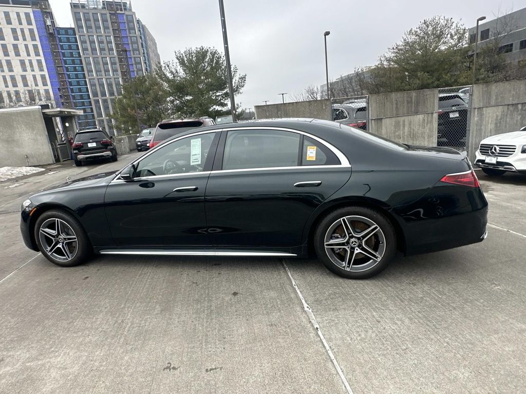 Thumbnail: 2026 Mercedes-Benz S-Class - 8