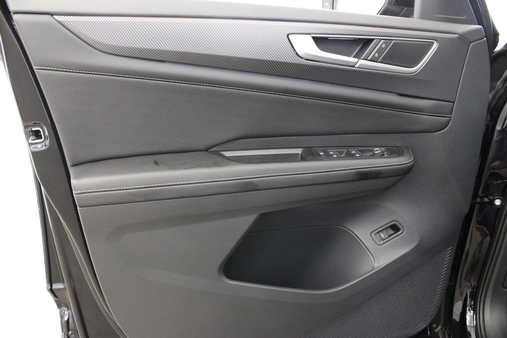 new 2026 Volkswagen Atlas Cross Sport car