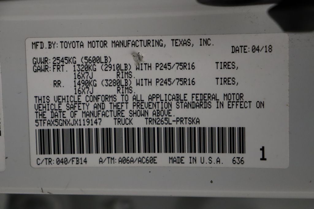 Thumbnail: 2018 Toyota Tacoma - 17