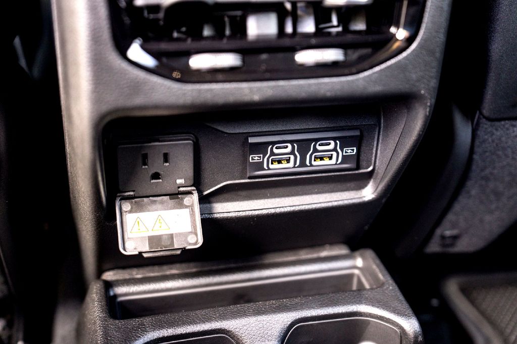 New Car 2025 Jeep Grand Cherokee L  Altitude For Sale Under $50,000 In Taylor, Texas