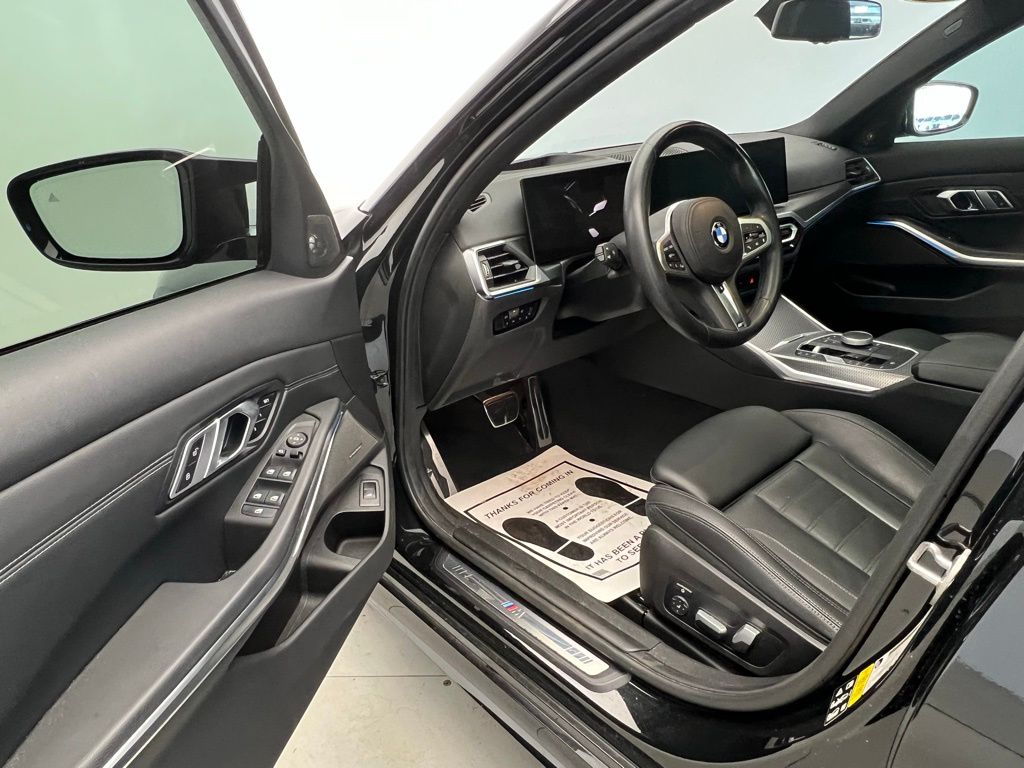 Thumbnail: 2023 BMW 3 Series - 22