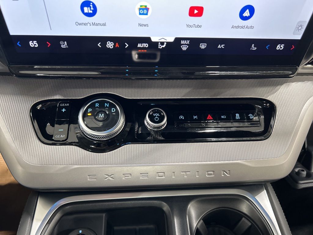 new 2026 Ford Expedition Max car, priced at $75,900