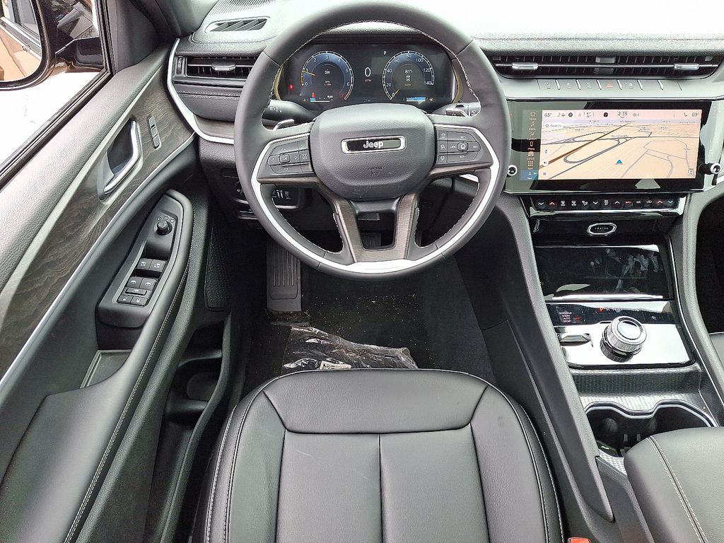 2026 Jeep Grand Cherokee L — photo 8