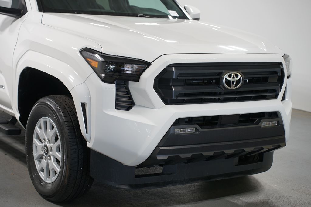 Thumbnail: 2025 Toyota Tacoma - 4