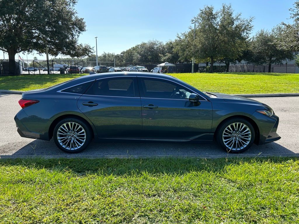 Thumbnail: 2019 Toyota Avalon - 6