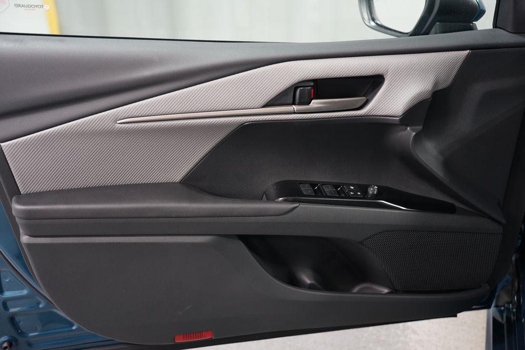 Thumbnail: 2025 Toyota Camry - 30