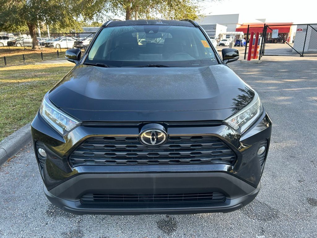 Thumbnail: 2021 Toyota RAV4 - 8
