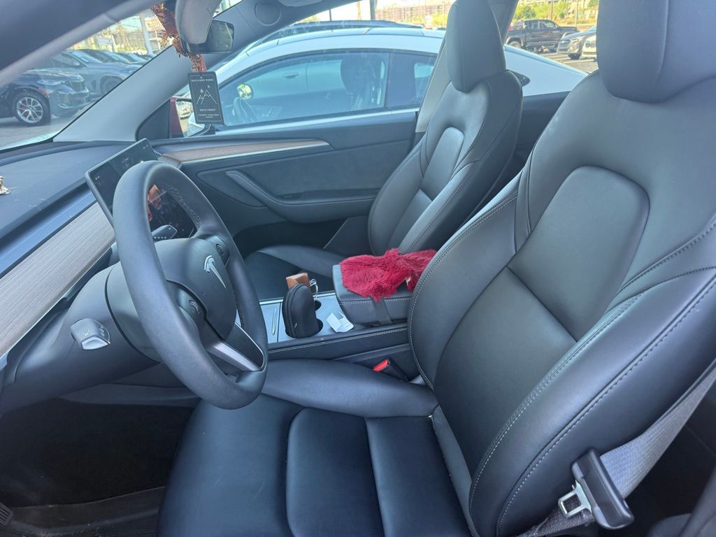 Thumbnail: 2025 Tesla Model Y - 5