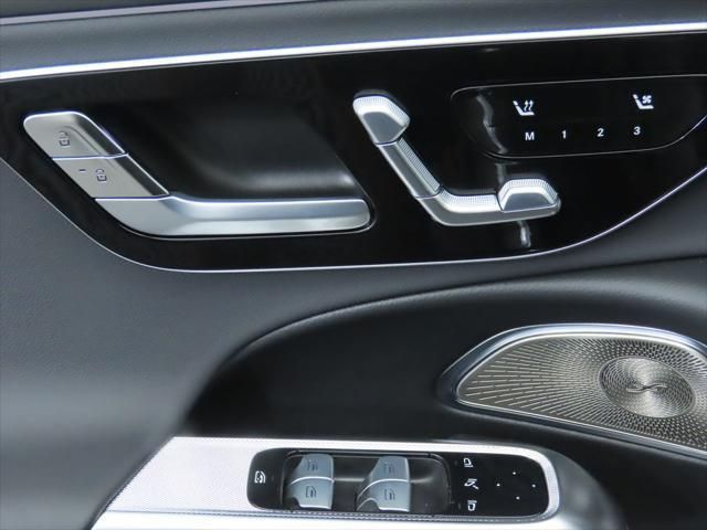 Thumbnail: 2025 Mercedes-Benz E-Class - 25