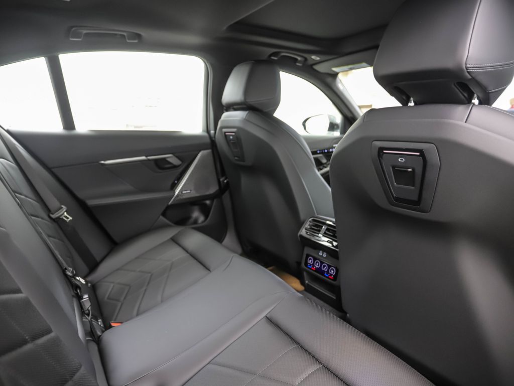 Thumbnail: 2026 BMW 5 Series - 26