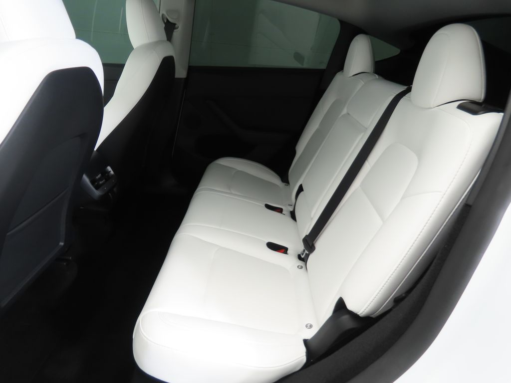 Thumbnail: 2024 Tesla Model Y - 21