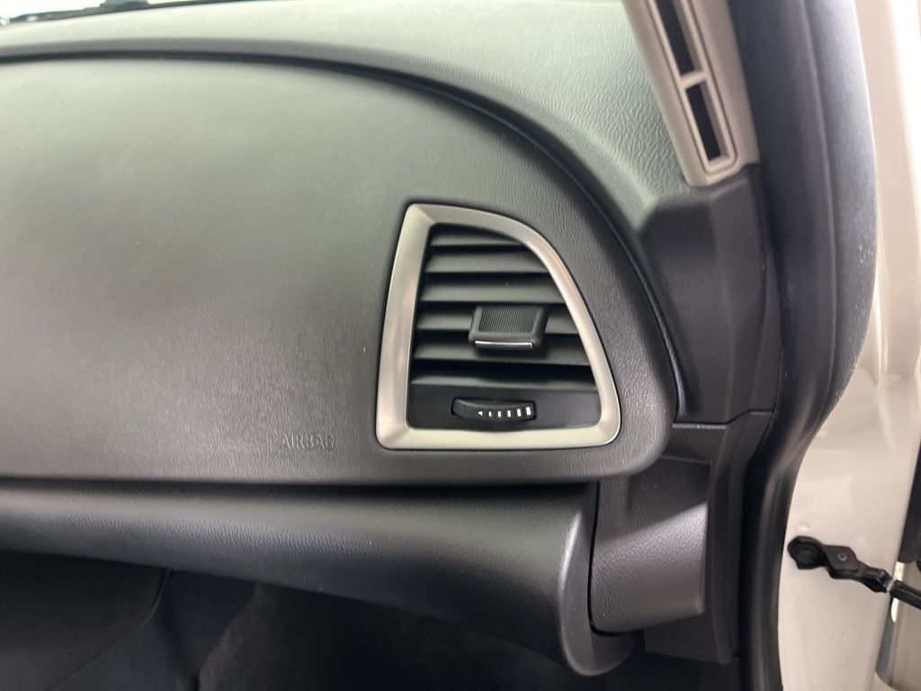 Thumbnail: 2015 Buick Verano - 10