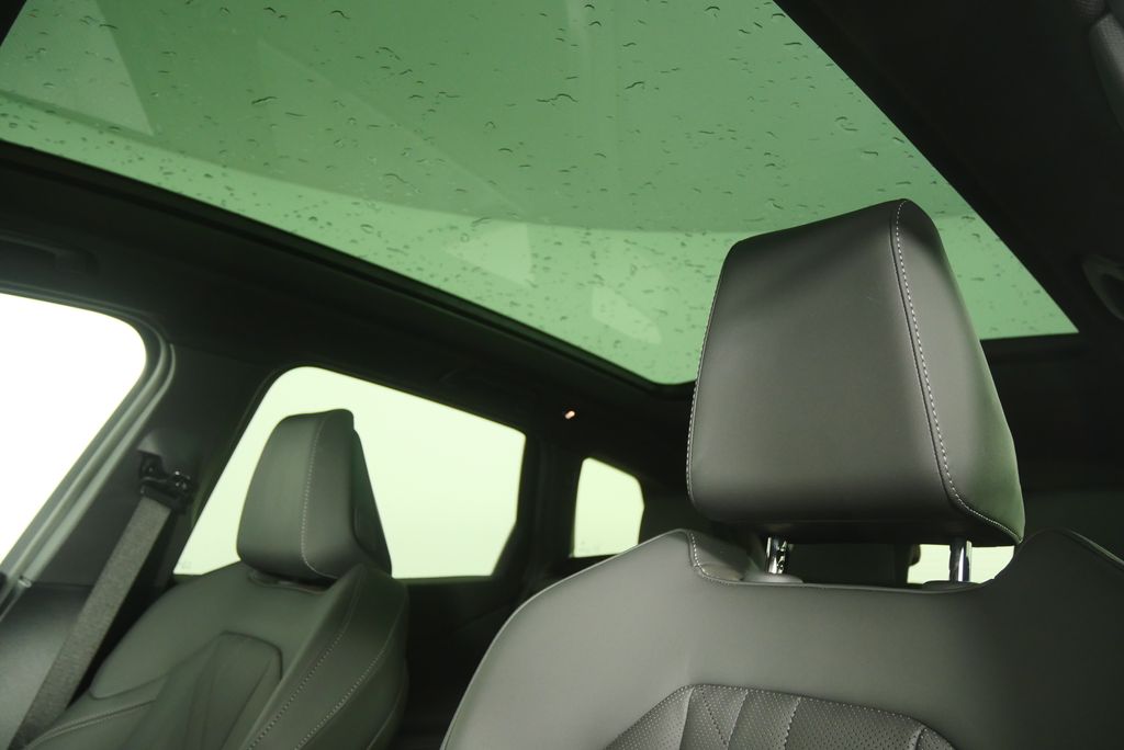 Thumbnail: 2026 BMW X3 - 12