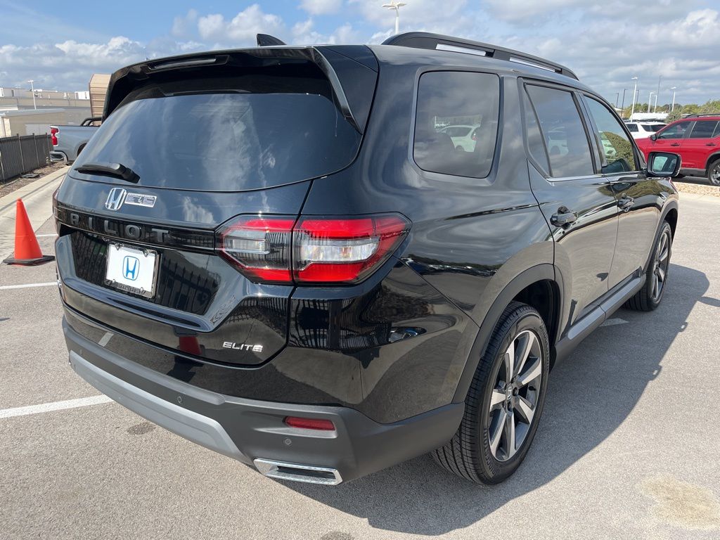 Thumbnail: 2025 Honda Pilot - 4