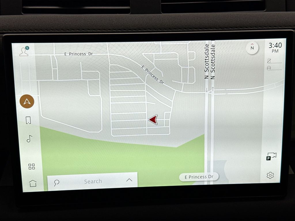 Thumbnail: 2022 Land Rover Defender - 17