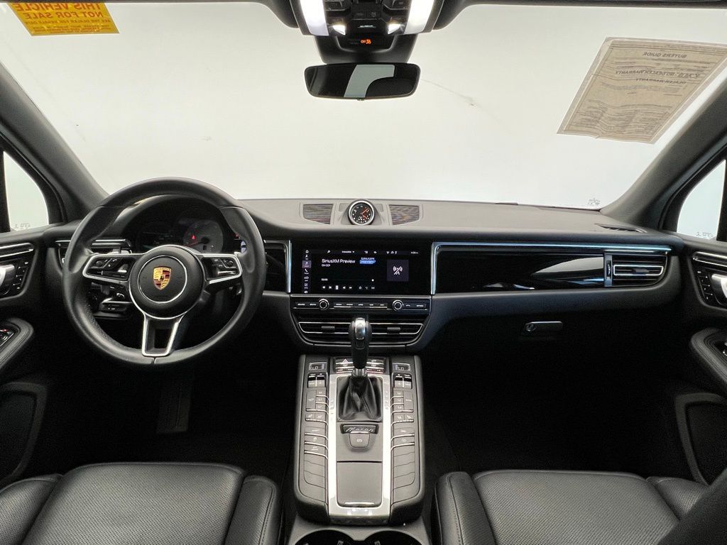 Thumbnail: 2021 Porsche Macan - 6