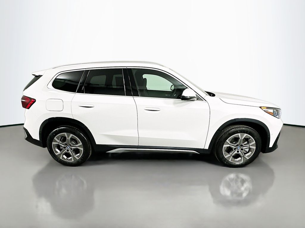 Thumbnail: 2026 BMW X1 - 4