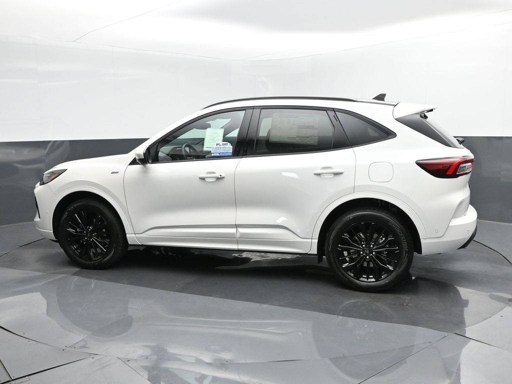 2024 Ford Escape ST-Line Elite