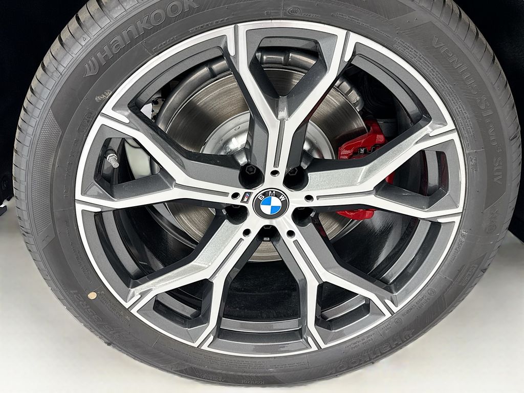 Thumbnail: 2026 BMW X5 - 32