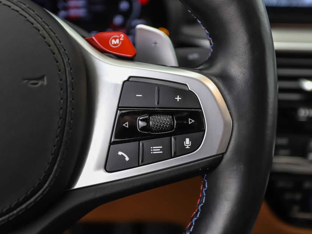 Thumbnail: 2022 BMW M5 - 12