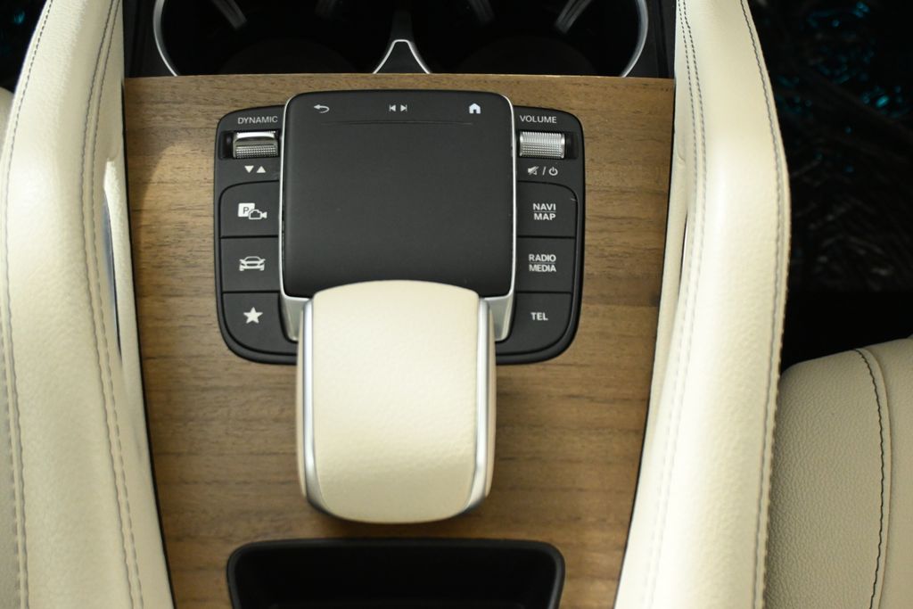 Thumbnail: 2023 Mercedes-Benz GLE - 22