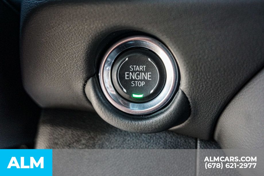 Used 2025 Black Chevrolet Z71 image 46