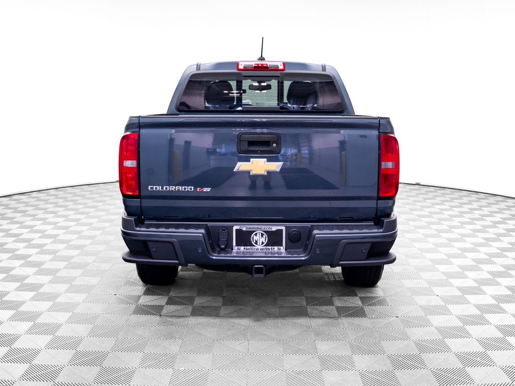 View vehicle photo 5