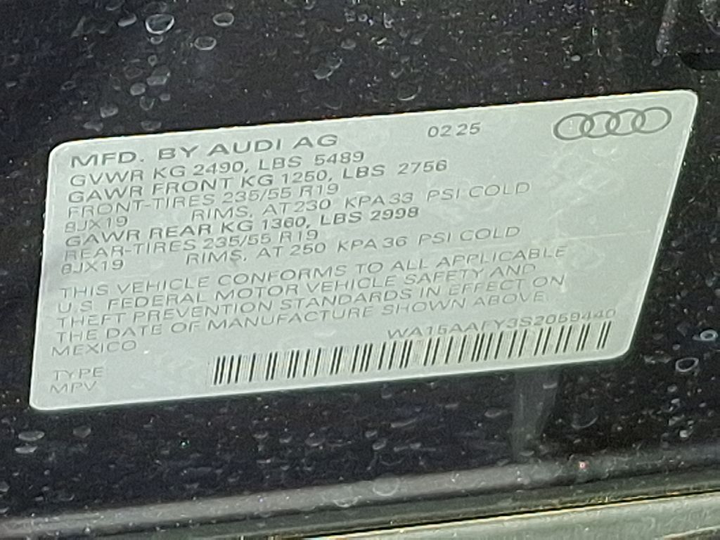 2025 Audi Q5 e Premium Plus 10