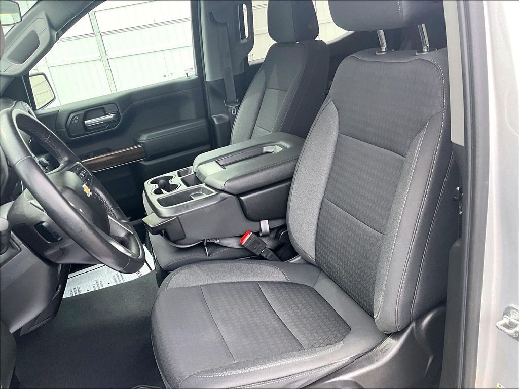 2021 Chevrolet Silverado 1500 — photo 10