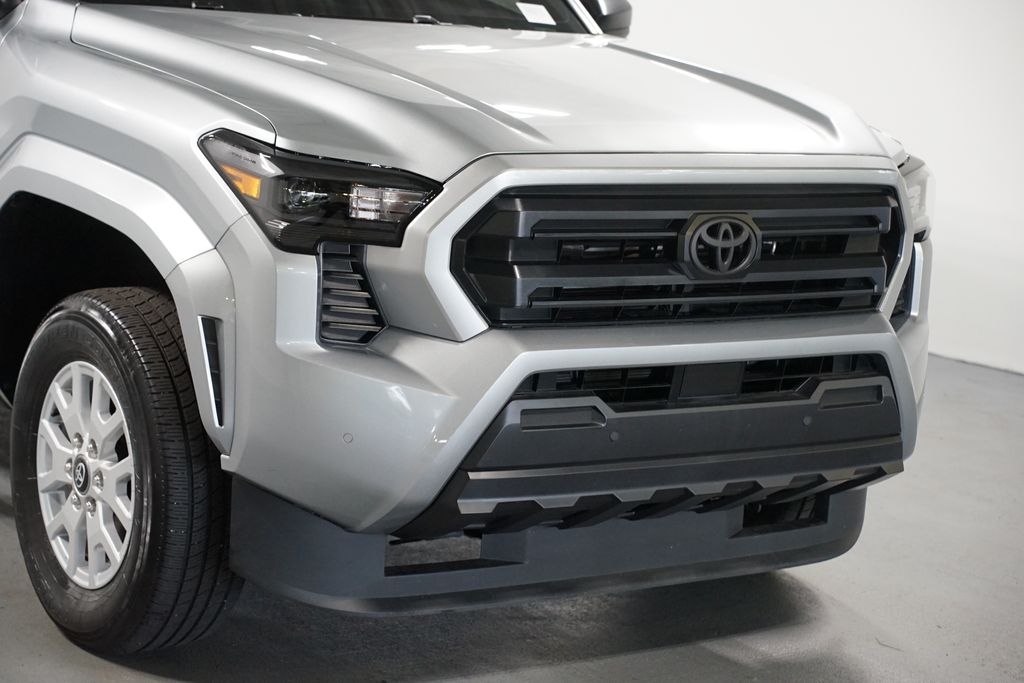 Thumbnail: 2025 Toyota Tacoma - 4