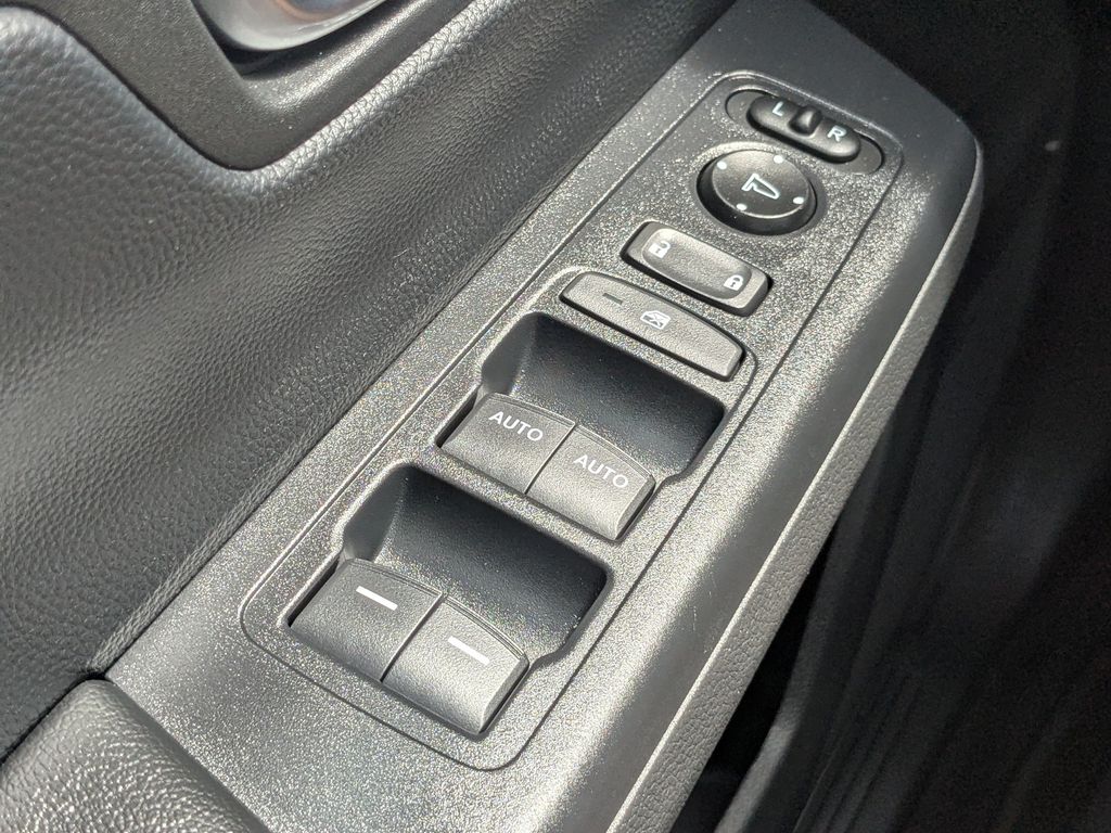 Used 2025 Honda CR-V SUV