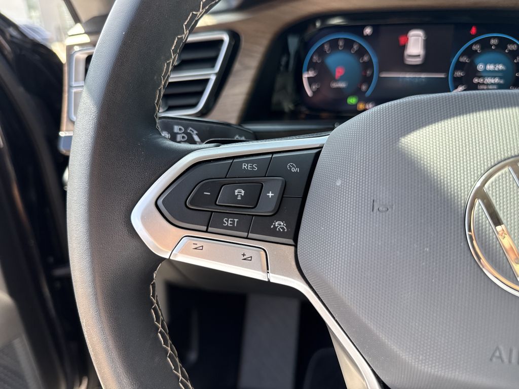 2024 Volkswagen Atlas 2.0T SE w/Technology Black at DeMontrond Auto Country