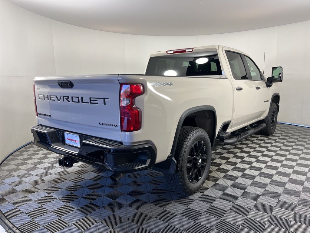 Thumbnail: 2026 Chevrolet Silverado 2500 - 5