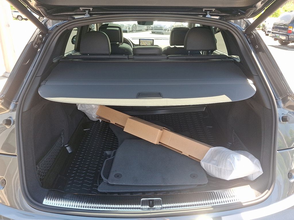 2020 Audi SQ5 Prestige 29