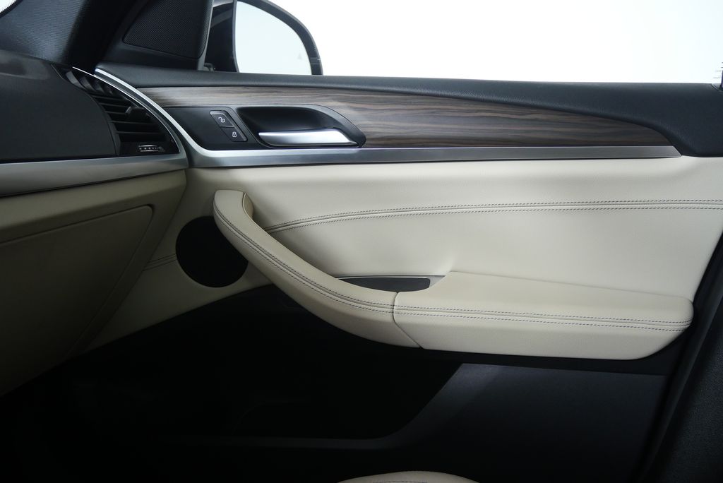 Thumbnail: 2020 BMW X3 - 29