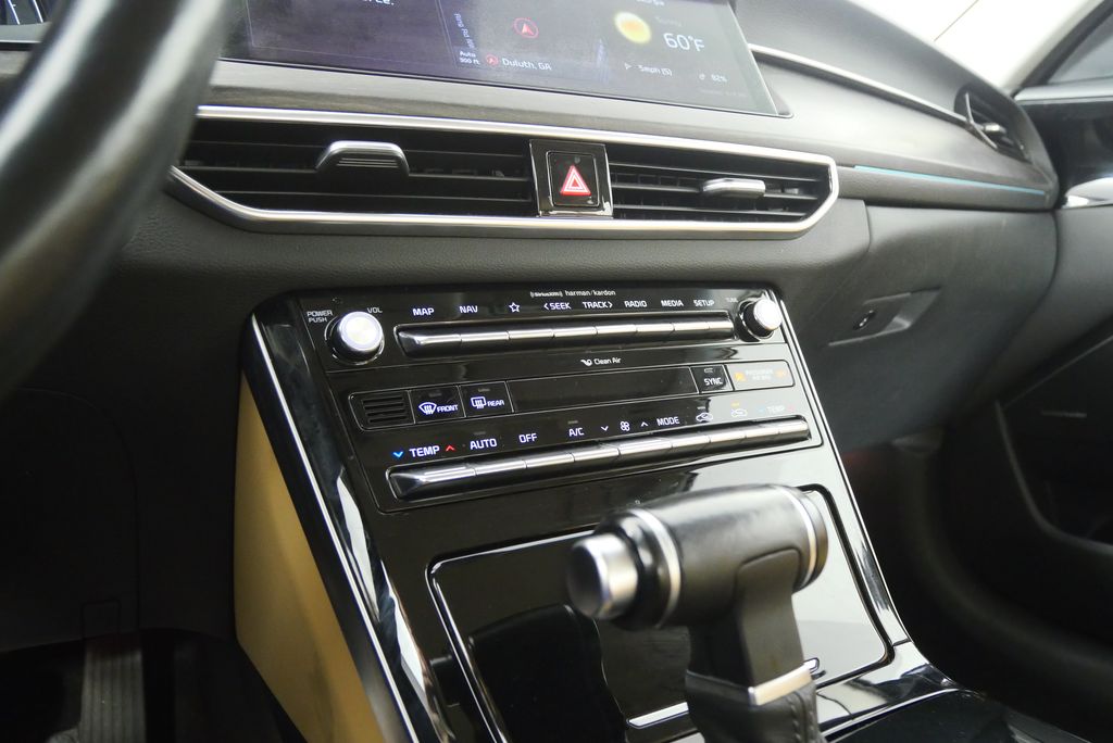 2020 Kia Cadenza Limited 23