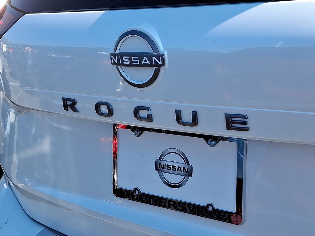 Thumbnail: 2026 Nissan Rogue - 11