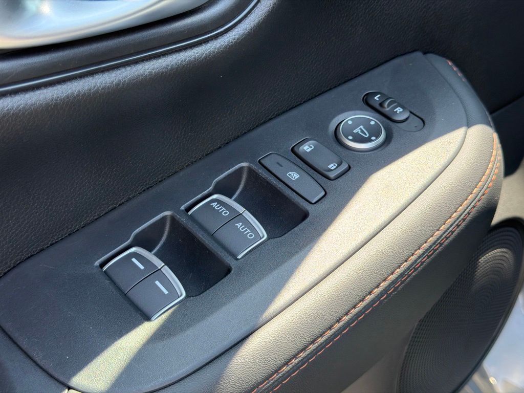 Used 2025 Honda HR-V SUV