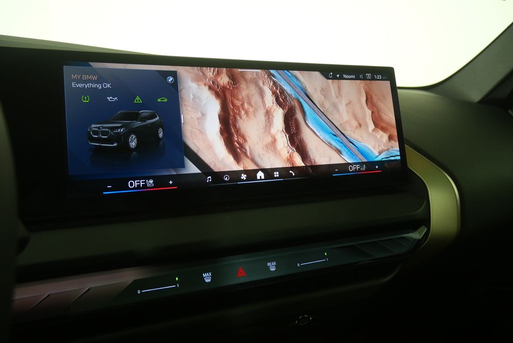 Thumbnail: 2025 BMW X3 - 21