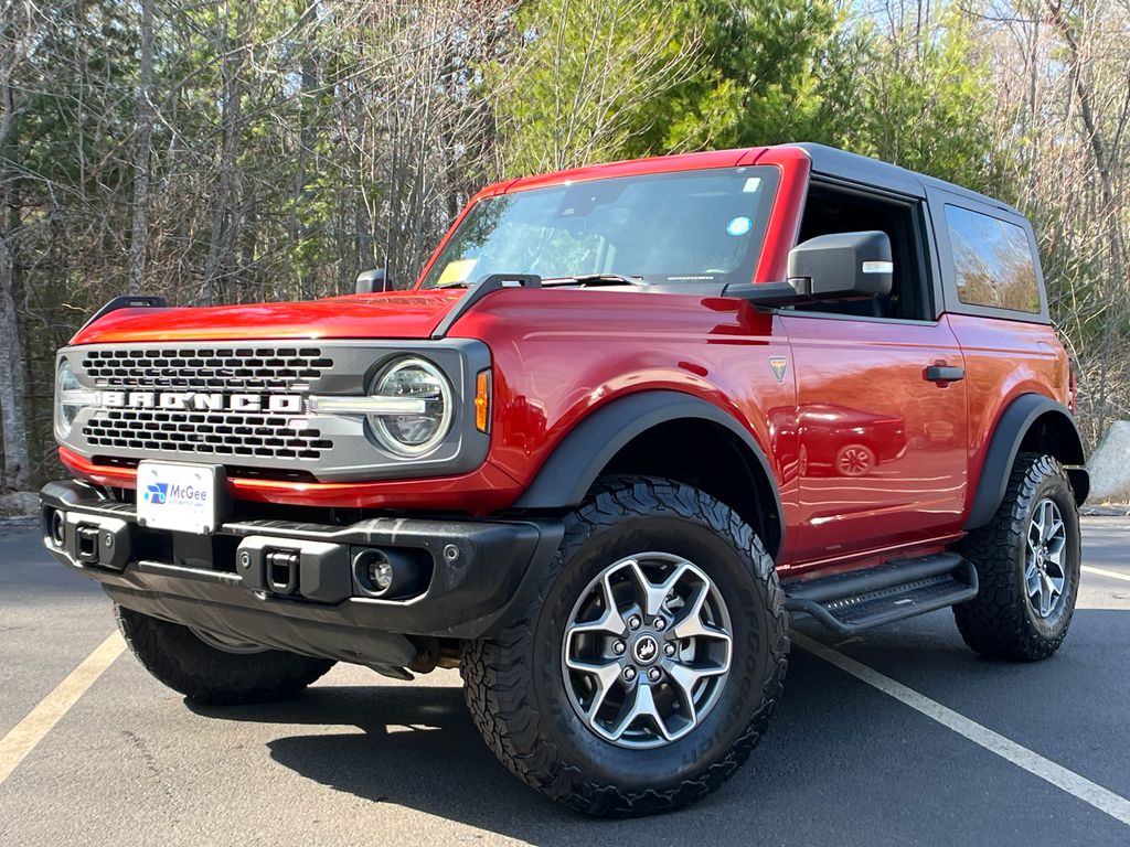 Hot Pepper Red Metallic Tinted Clearcoat 2023 Ford Bronco SUV / Crossover Automatic