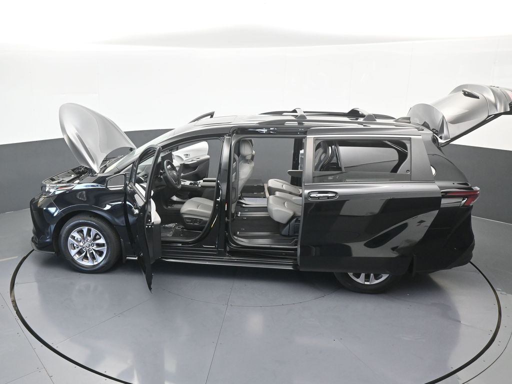 Used 2025 Midnight Black Metallic Toyota XLE image 69