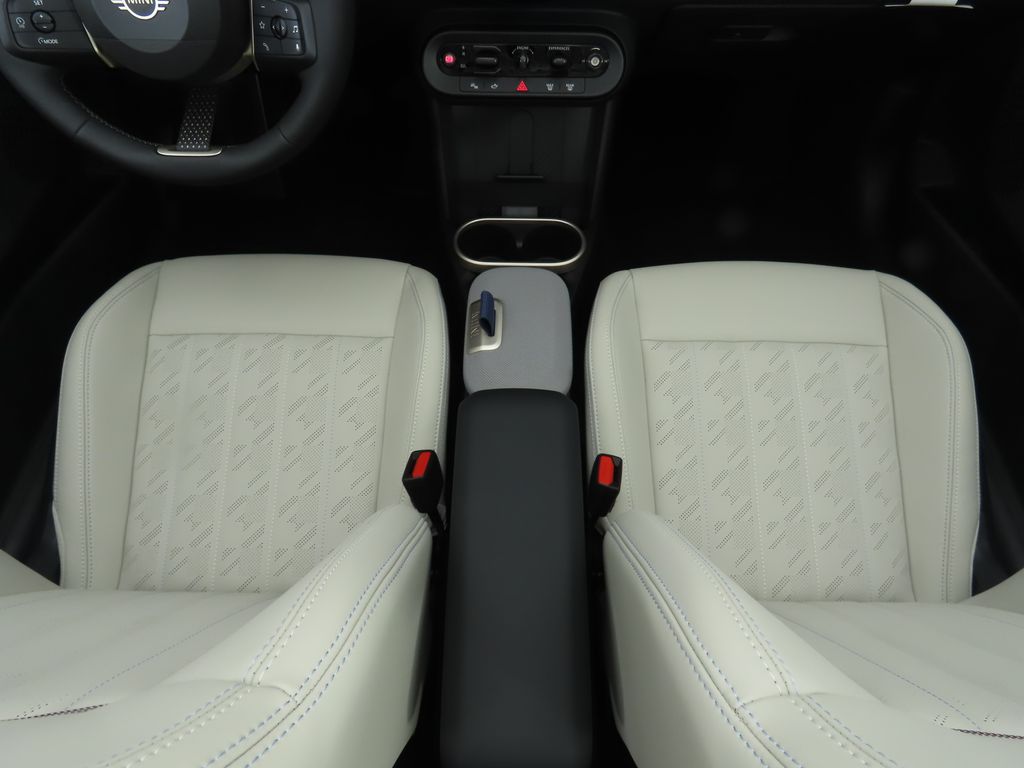 Thumbnail: 2026 MINI Cooper - 26