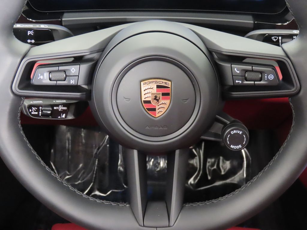 Thumbnail: 2025 Porsche Macan - 19