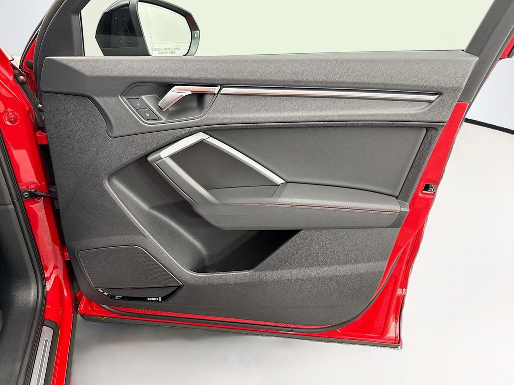 Thumbnail: 2025 Audi Q3 - 25