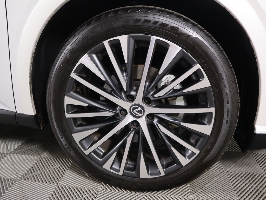 Thumbnail: 2025 Lexus RX - 32