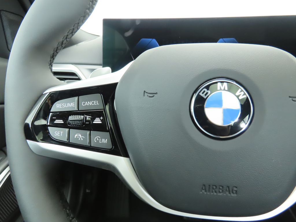 Thumbnail: 2026 BMW 3 Series - 11