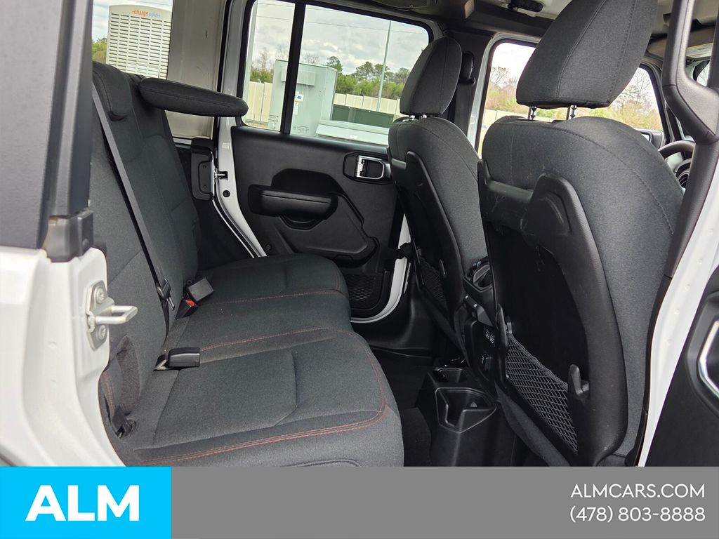 Used 2024 White Jeep Rubicon image 17