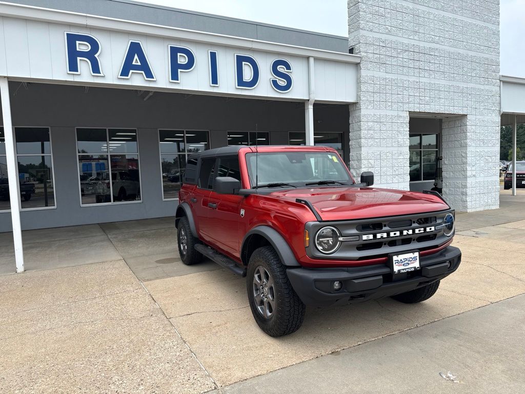 Chili Pepper Red 2022 Ford Bronco SUV / Crossover Four-Wheel Drive Automatic