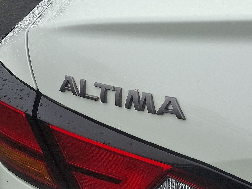 Thumbnail: 2023 Nissan Altima - 29